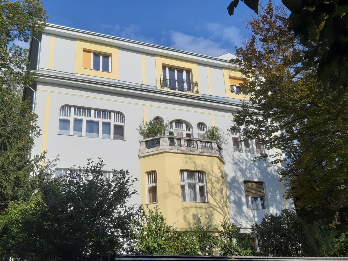 Green Hill Apartment Budapest Luaran gambar