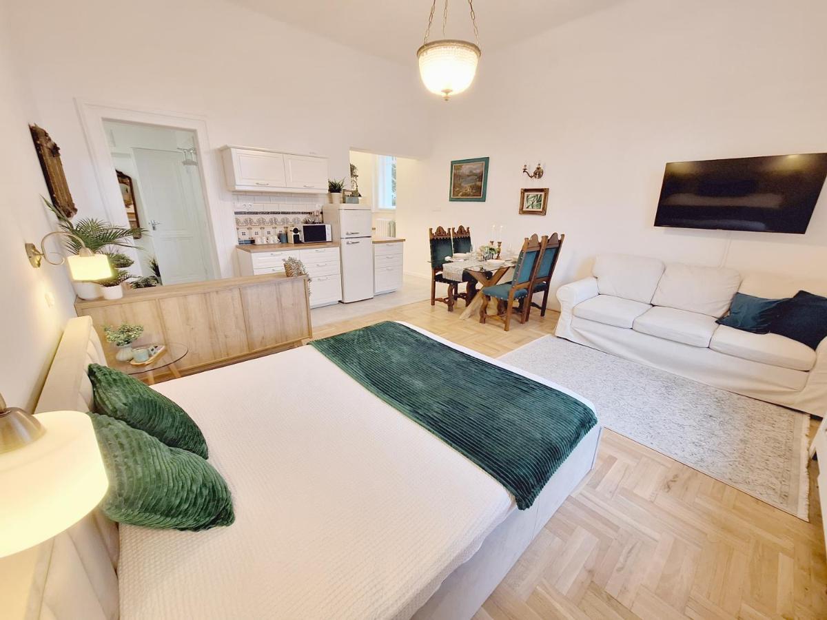 Green Hill Apartment Budapest Luaran gambar